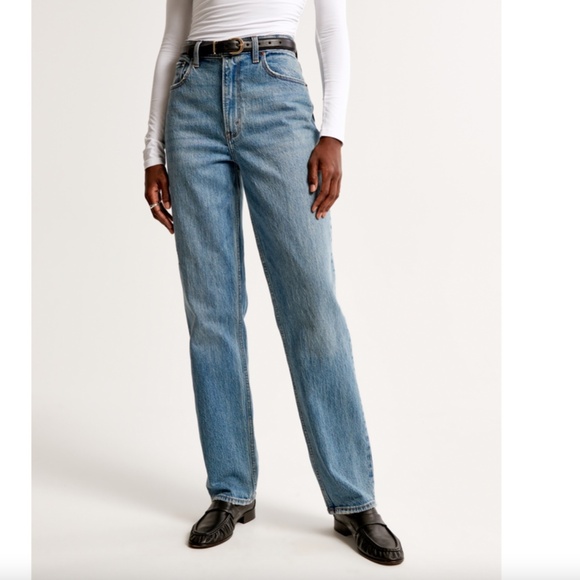 Abercrombie & Fitch Ultra High Rise 90s Straight Jean, Medium, Size 26 / 2 Short - Picture 8 of 9